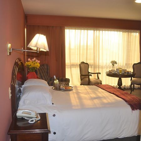 Suites Plaza Las Flores Ліма Екстер'єр фото