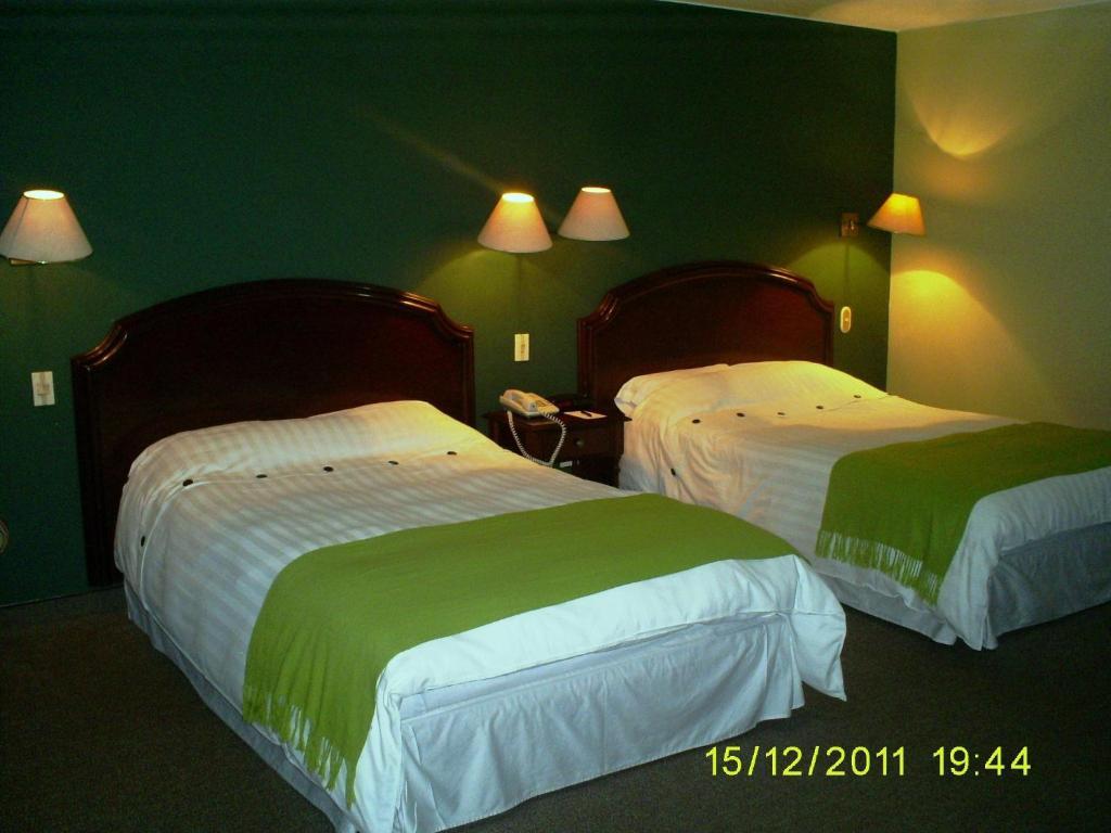 Suites Plaza Las Flores Ліма Екстер'єр фото