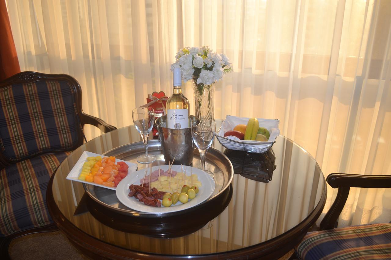 Suites Plaza Las Flores Ліма Екстер'єр фото