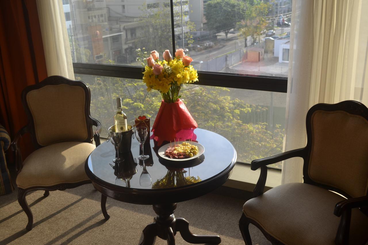 Suites Plaza Las Flores Ліма Екстер'єр фото