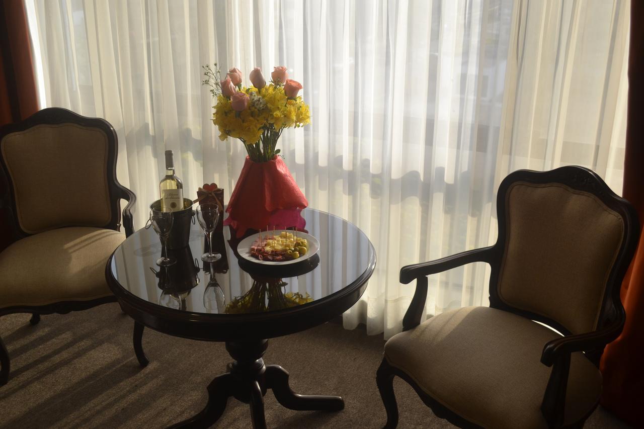 Suites Plaza Las Flores Ліма Екстер'єр фото