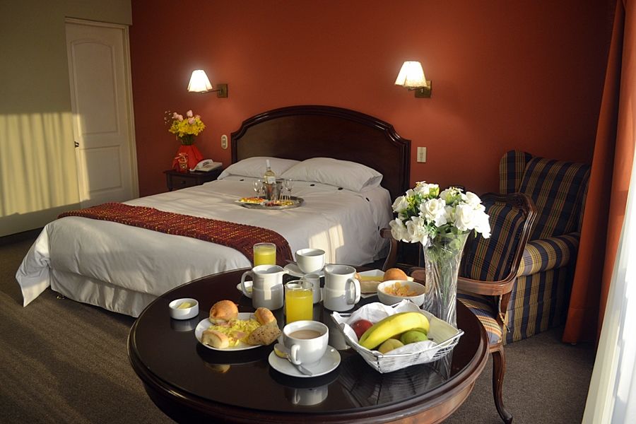 Suites Plaza Las Flores Ліма Екстер'єр фото