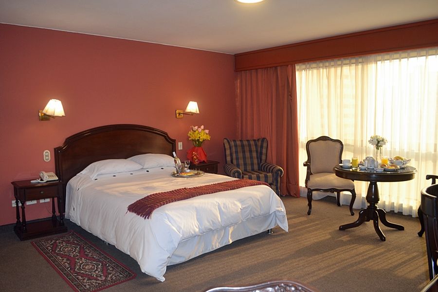 Suites Plaza Las Flores Ліма Екстер'єр фото